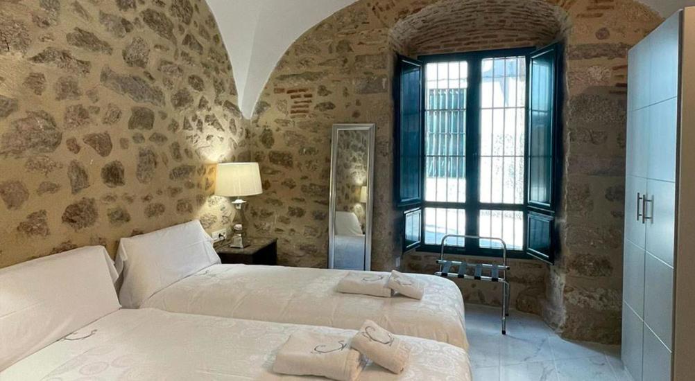 Twin Room,1297572133:JPEG